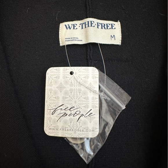 NWT We The Free Black Double-Breasted Cropped Knit Blazer - Picture 3 of 10